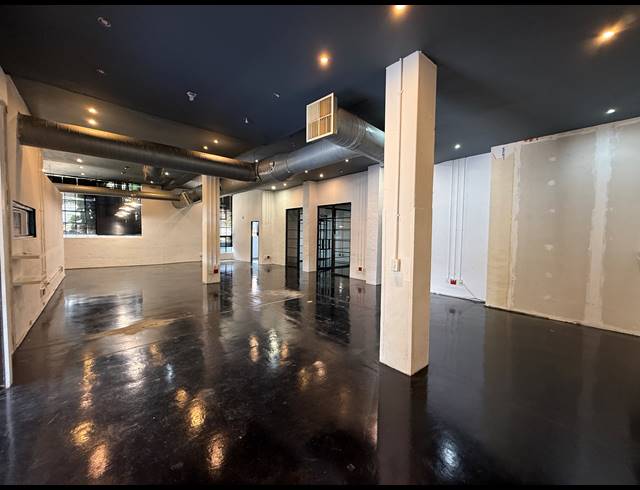 228M² OFFICE TO LET IN MILPARK